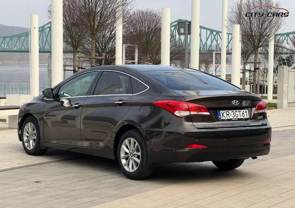 Hyundai i40 cena 57900 przebieg: 115000, rok produkcji 2018 z Stronie Śląskie małe 781